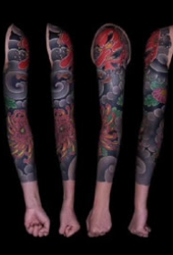 一组传统霸气的花臂纹身
