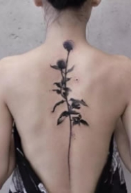 女生水墨纹身 适合女性的9款黑灰水墨纹身图片