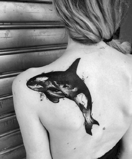 点线纹身 18款超帅气的适合男生的黑灰点线纹身