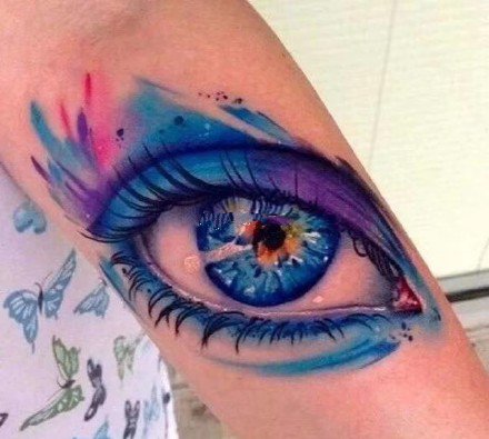 眼睛纹身 超逼真的9款写实黑灰大眼睛纹身图案