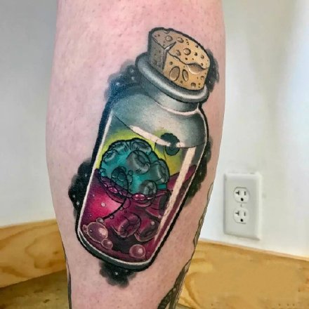 12款精美的创意玻璃瓶子纹身图案