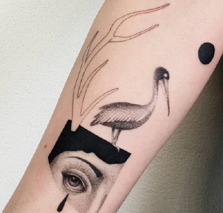 黑色创意小清新的9张纹身图片