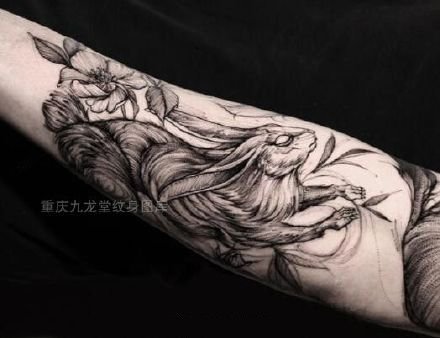 速写风格9款黑色纹身 随性百变是灵感之源