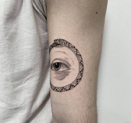 很有创意的9款黑灰小纹身作品图片