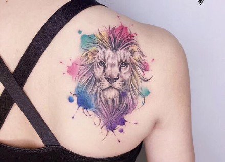 女生的一组漂亮彩色小清新纹身图片