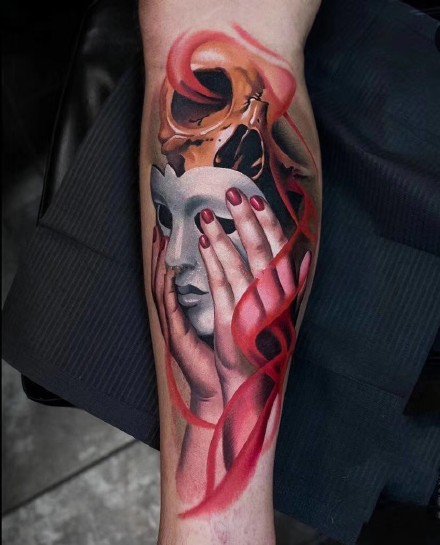 欧美的9款大腿彩色写实女郎纹身作品图片