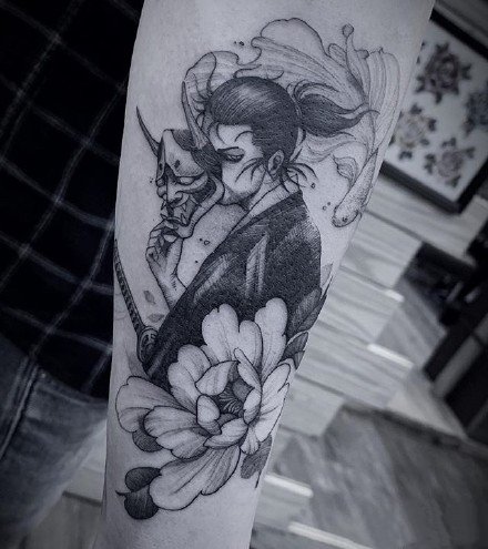 日本元素的9款好看的黑白纹身图片