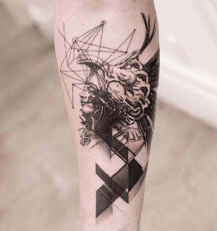 休斯顿纹身师Victor del Fueyo de la Torre几何+抽象写实的纹身作品