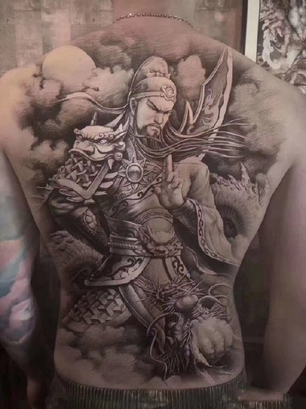 传统人物等风格的的12款大满背纹身图案