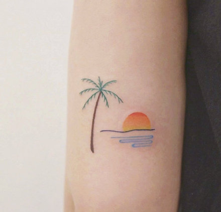 适合夏日的一组童趣小纹身图片