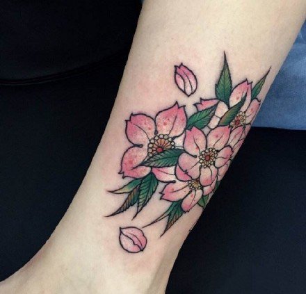 纹身桃花图 小清新的9款女生桃花纹身图案