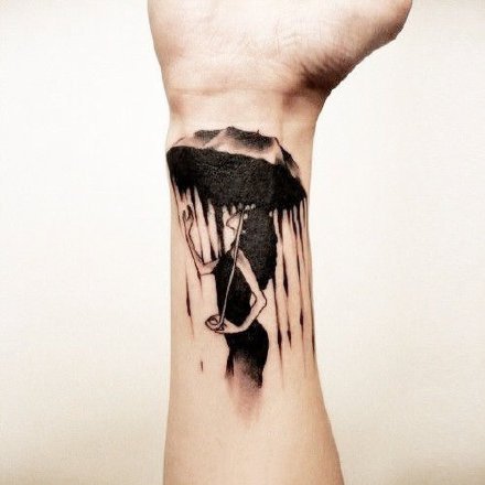 雨中情 下雨天打雨伞主题的一组纹身作品图案