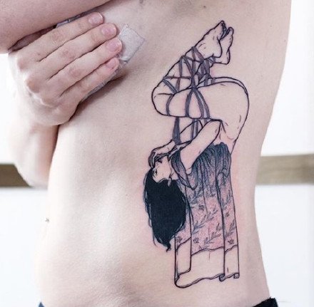 捆绑SM女郎的一组个性纹身图案