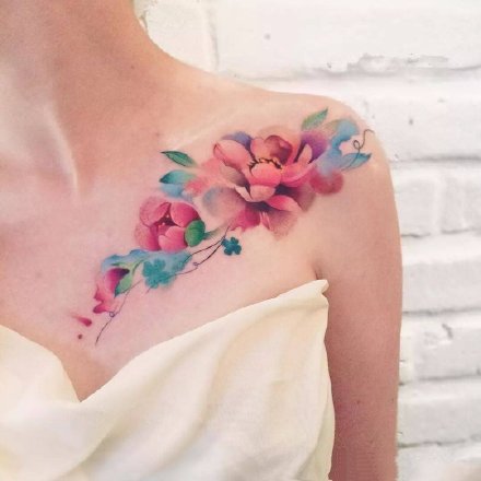 适合女孩子的9款女生水彩小清新纹身图案