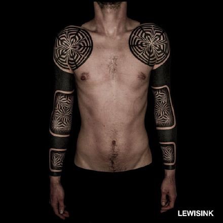 眼花缭乱的9款几何图腾纹身图片