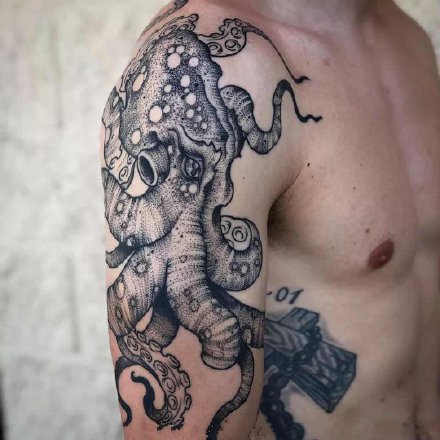 章鱼纹身素材：9款黑色的章鱼纹身图案作品
