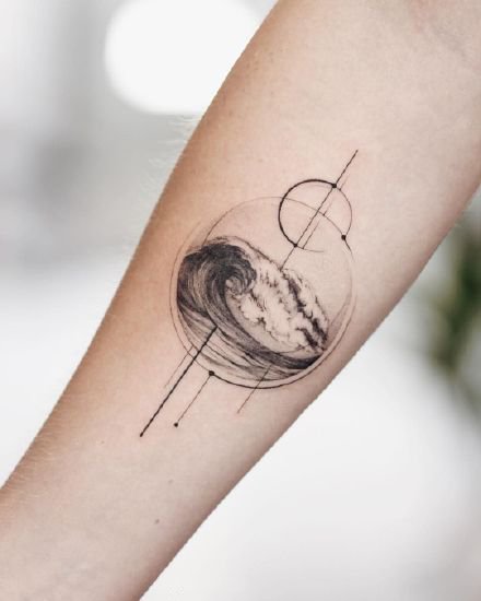 几何海浪浪花主题的9款黑灰纹身作品图片