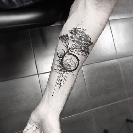 几何和小树搭配的一组黑色创意树纹身图片