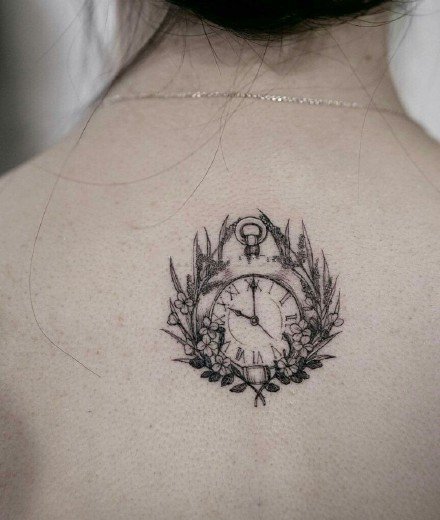 9款好看的胳膊上的怀表纹身图案
