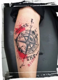 9款指南针主题的纹身图案和手稿