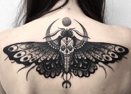 飞蛾搭配骷髅的一组school纹身图案