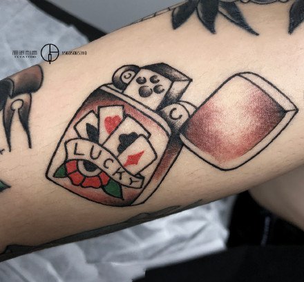 打火机主题的10款纹身作品图案