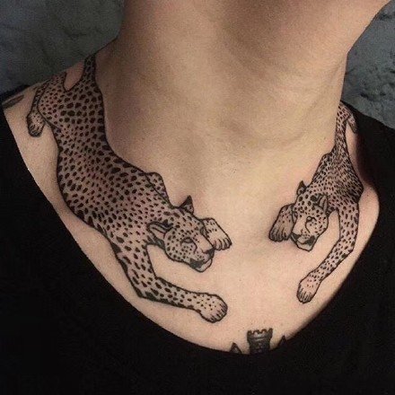 豹子纹身 黑灰色的一组写实小豹子纹身图案