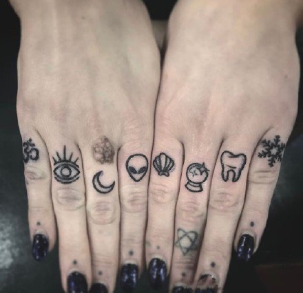 手指刺青 纹在手指手背的一组拼接小图