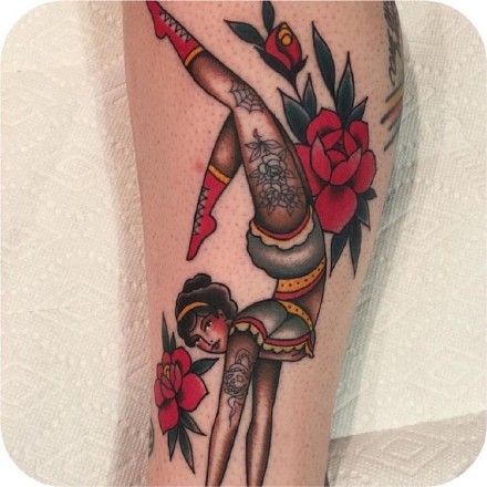 瑜伽纹身 瑜伽爱好者的一组创意纹身图案