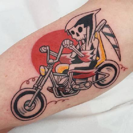 school骷髅纹身 school风格的一组可爱小骷髅纹身图片