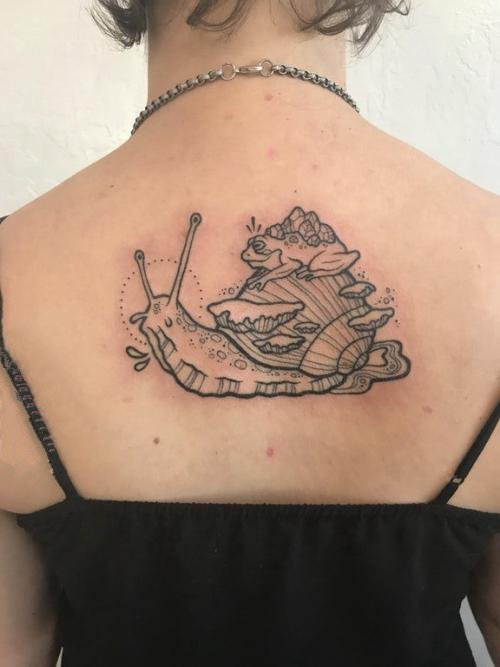 蜗牛纹身 19款小动物蜗牛主题的纹身图案