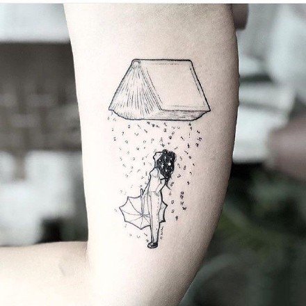 适合看书爱好者的9款书本纹身图案