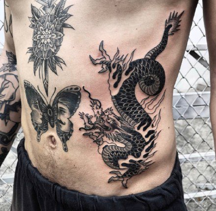 一组好看有创意的小龙纹身图案