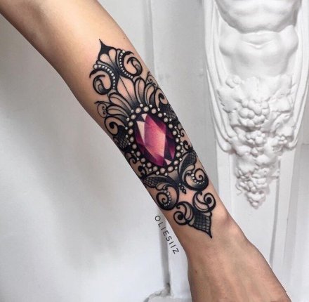 newschool宝石纹身 9款漂亮的心形宝石纹身图案作品