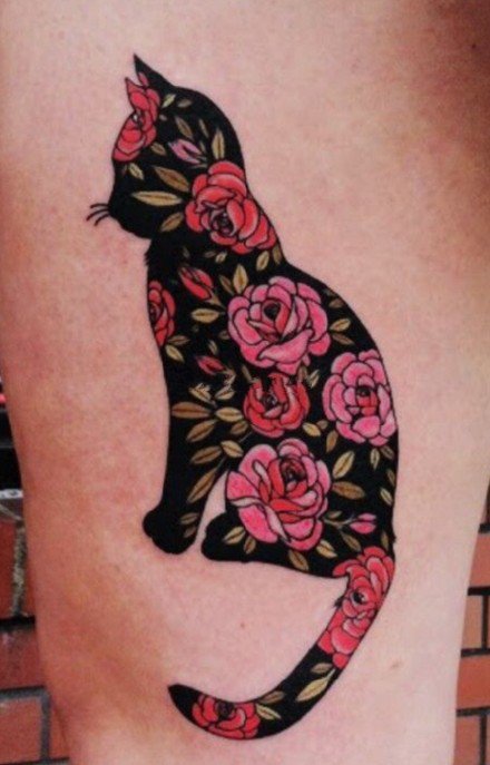黑猫纹身 一组黑色猫咪和花朵的纹身图片赏析
