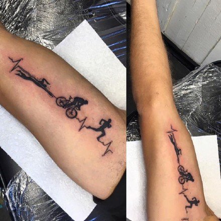 9款跑步运动健身主题的纹身图案作品