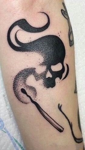 打火机火柴抽烟主题的的一组9款纹身图片