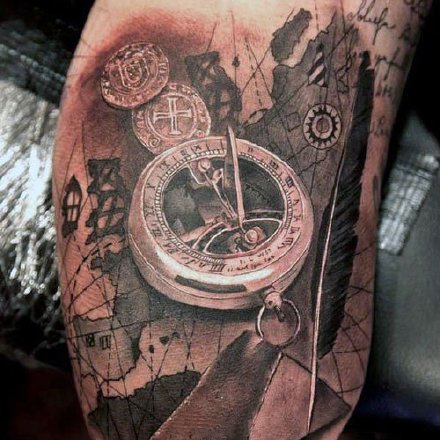 指南针刺青 16款精美的指南针主题纹身作品图案