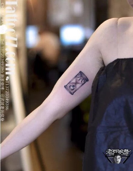 8款不错的沙漏纹身图案 武汉老兵纹身作品