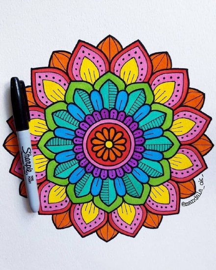 一组彩色的曼达拉梵花纹身素材图片(6/9)