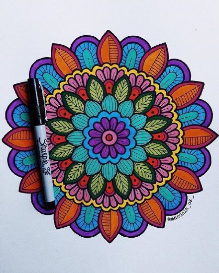 一组彩色的曼达拉梵花纹身素材图片(4/9)