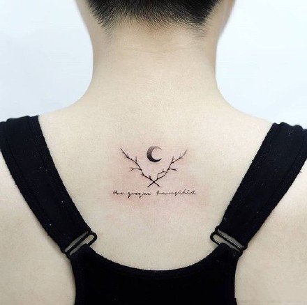 星月纹身 极简星星和月亮元素的一组极简小纹身图案