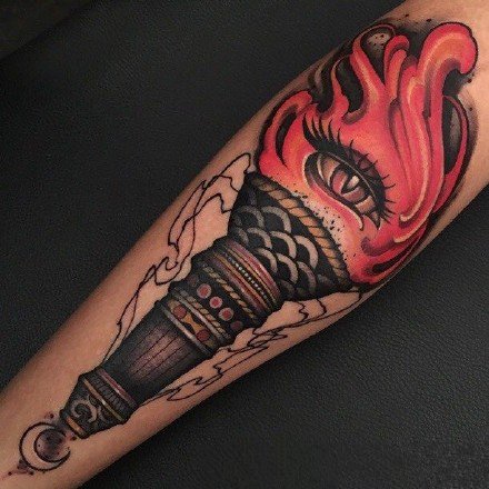 18款适合小臂和小腿school火炬纹身图案