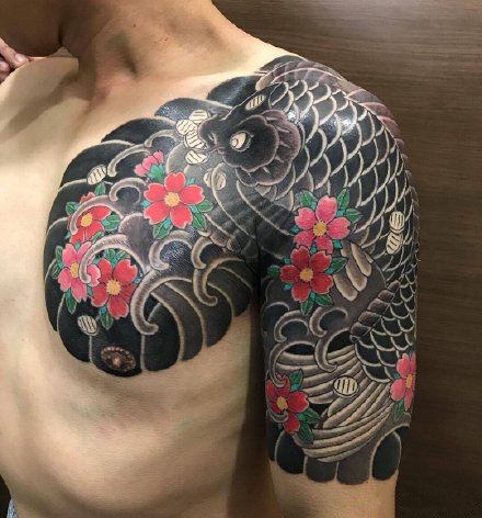 传统的男性9款纹身半甲作品