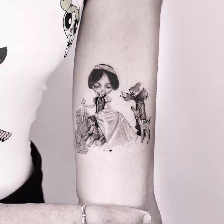 微写实风格的18款黑灰小纹身作品