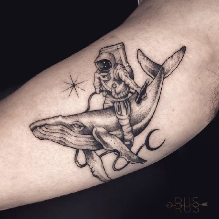 小可爱的一组鲸鱼纹身图片作品