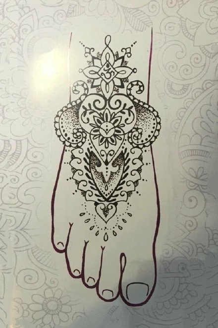 一组漂亮的脚背纹身效果图赏析(2/9)