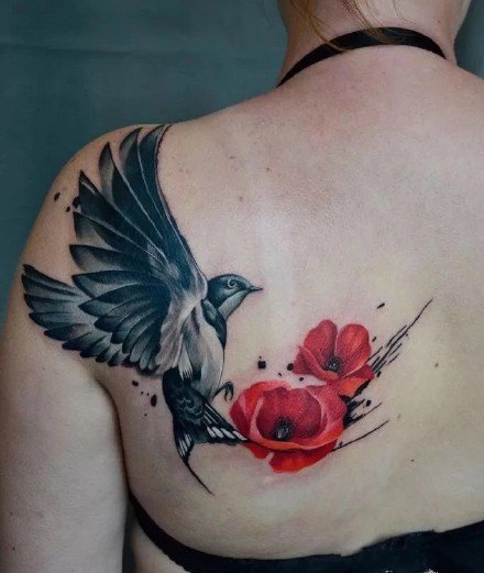 一组黑色点刺燕子纹身图案