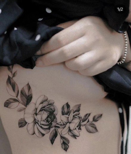 一组好看的飞针花花女生纹身图案