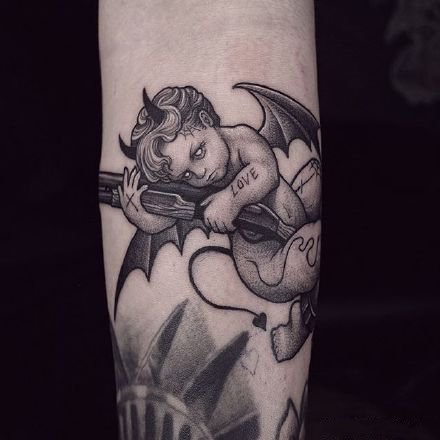 一组青岛刺青黑灰纹身图案